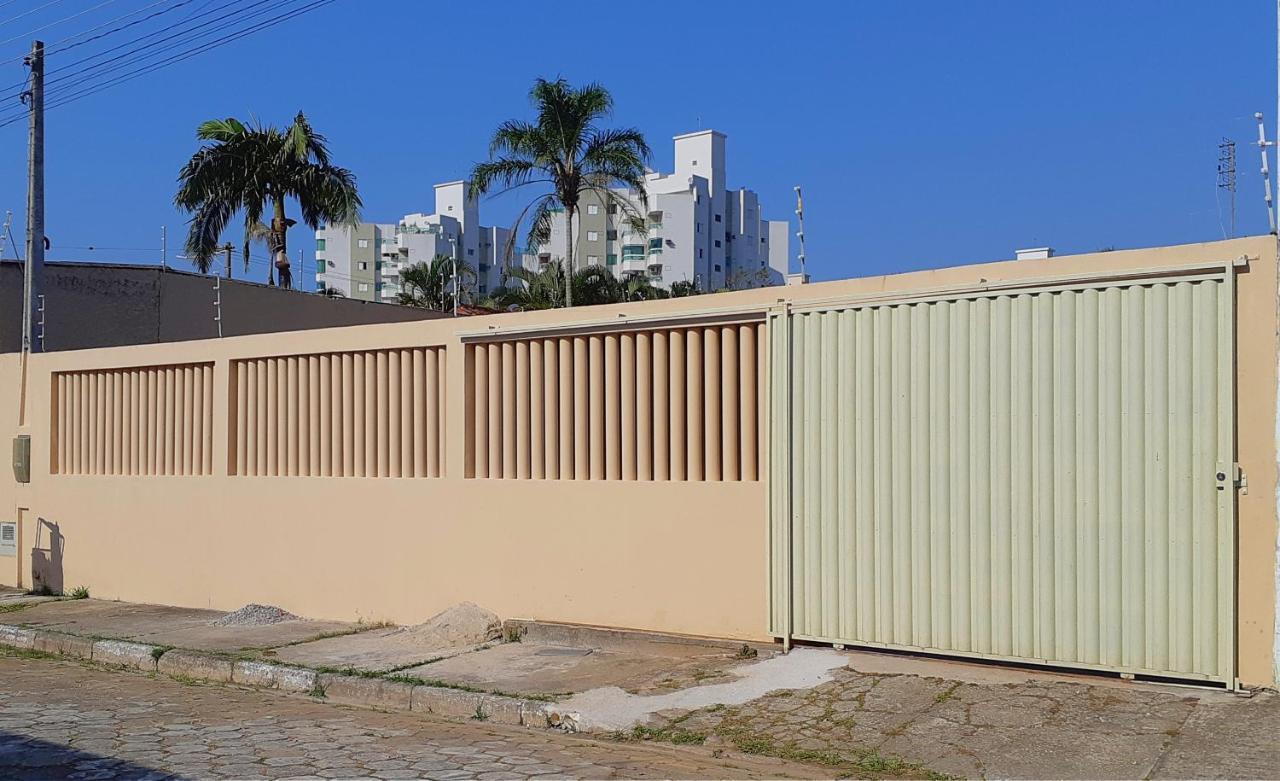 Confortavel Casa Com Piscina E Churrasqueira A 100M Da Praia Caraguatatuba Exteriér fotografie
